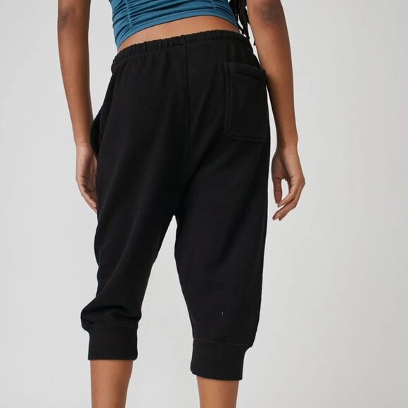 Free People Movement Best Of Cropped Slouchy Jogger Black Size Small - Picture 3 of 8